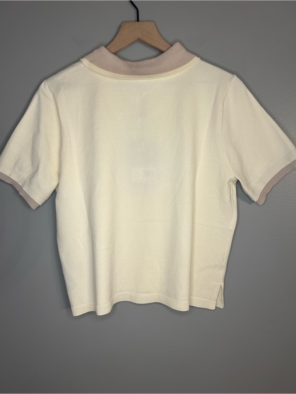 *NWT* Hunter Women’s Contrast Trim Polo Sweater in Cream and Tan, Size Large - Picture 9 of 14